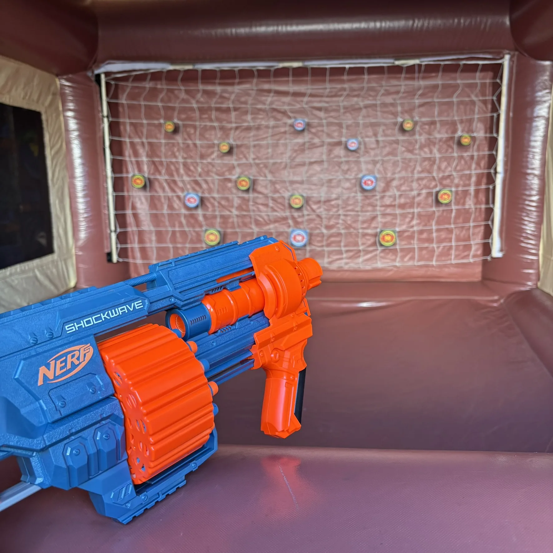 Opblaasbare Nerf schiettent